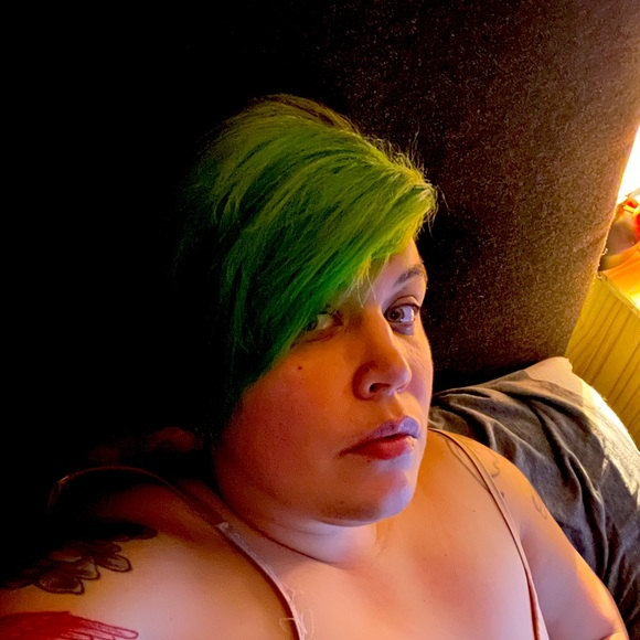 Meet your Posher, Niki - Picture 1 of 1